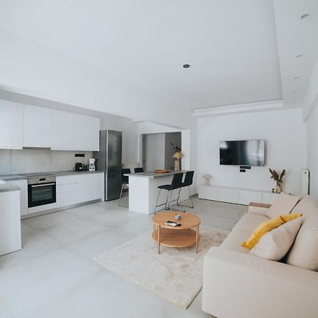 Luxury And Spacius Apartment Thessaloniki Exterior photo