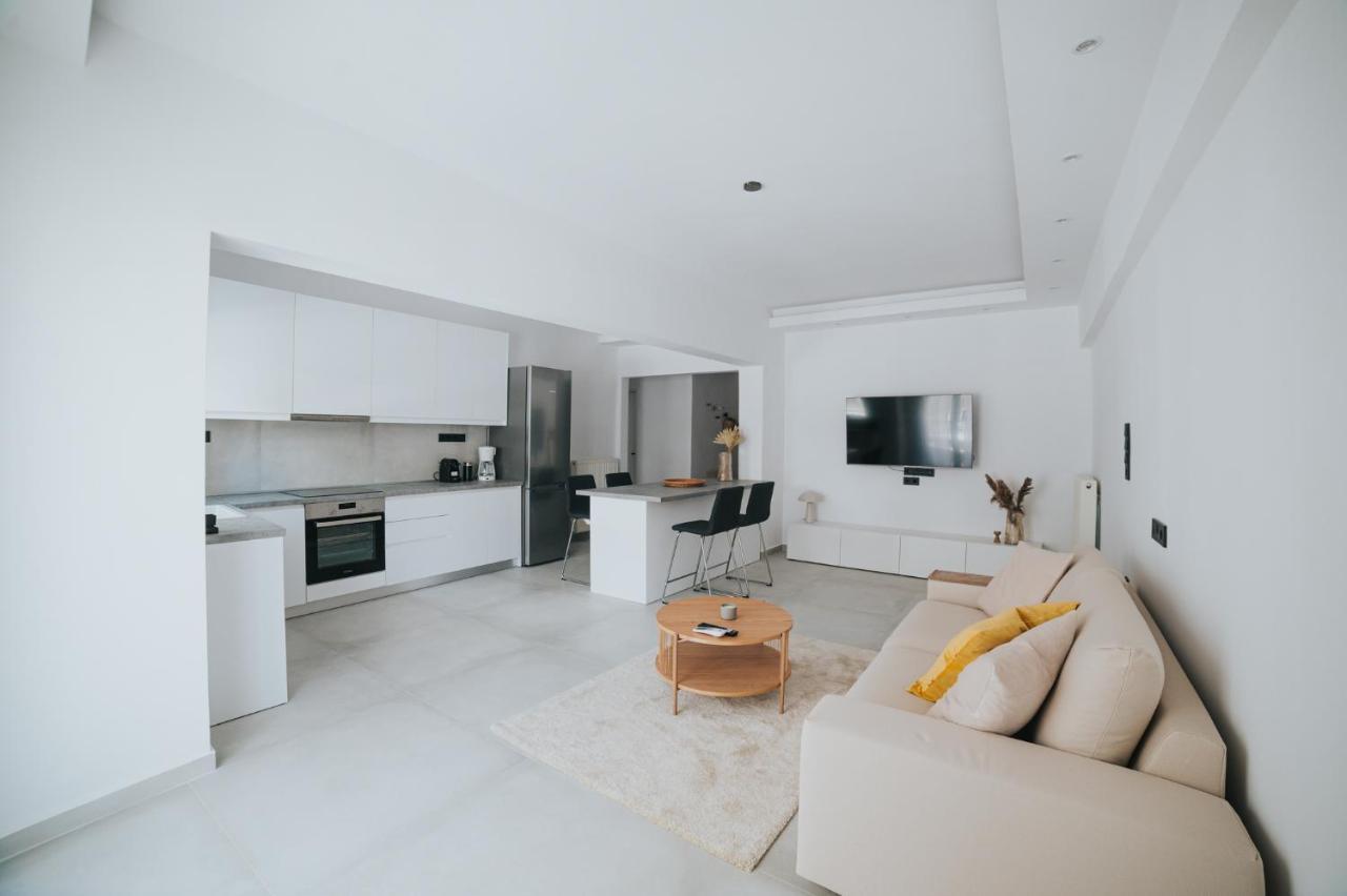 Luxury And Spacius Apartment Thessaloniki Exterior photo